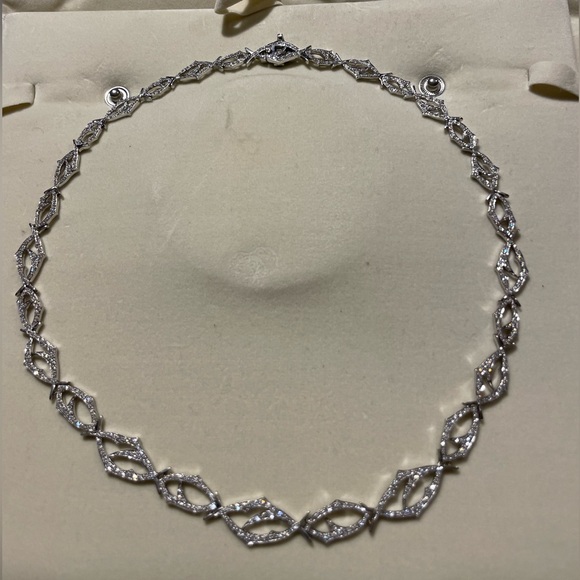 STEPHEN WEBSTER ROSE & THORN DIAMOND NECKLACE EXCELLENT PRISTINE CONDITION!! - Picture 14 of 16